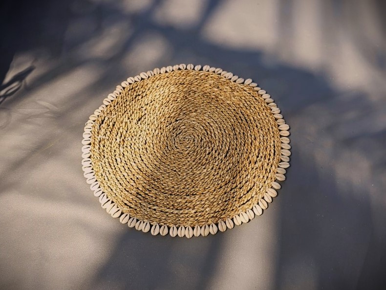 Seegras-Untersetzer mit Muschelrand, natur, Ø 39 cm zu 14,50