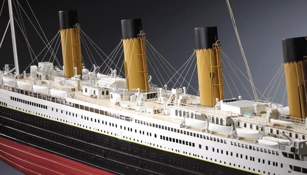 Amati - Titanic 1:250