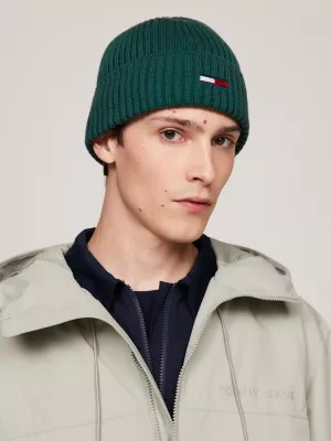 Gorro de malha canelada com estampa de bandeira