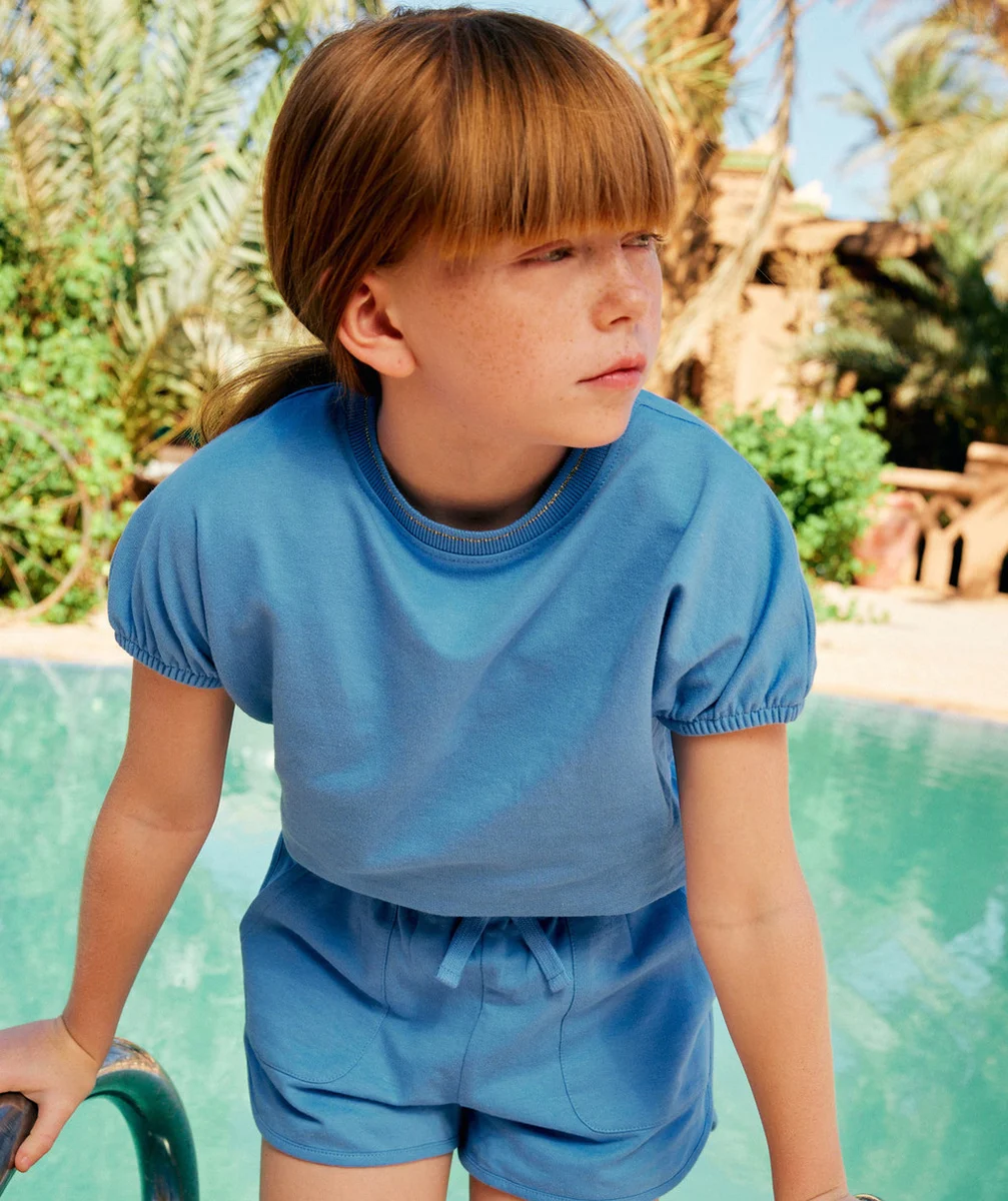 t-shirt manches courtes fille en coton bio bleu avec détails pailletés