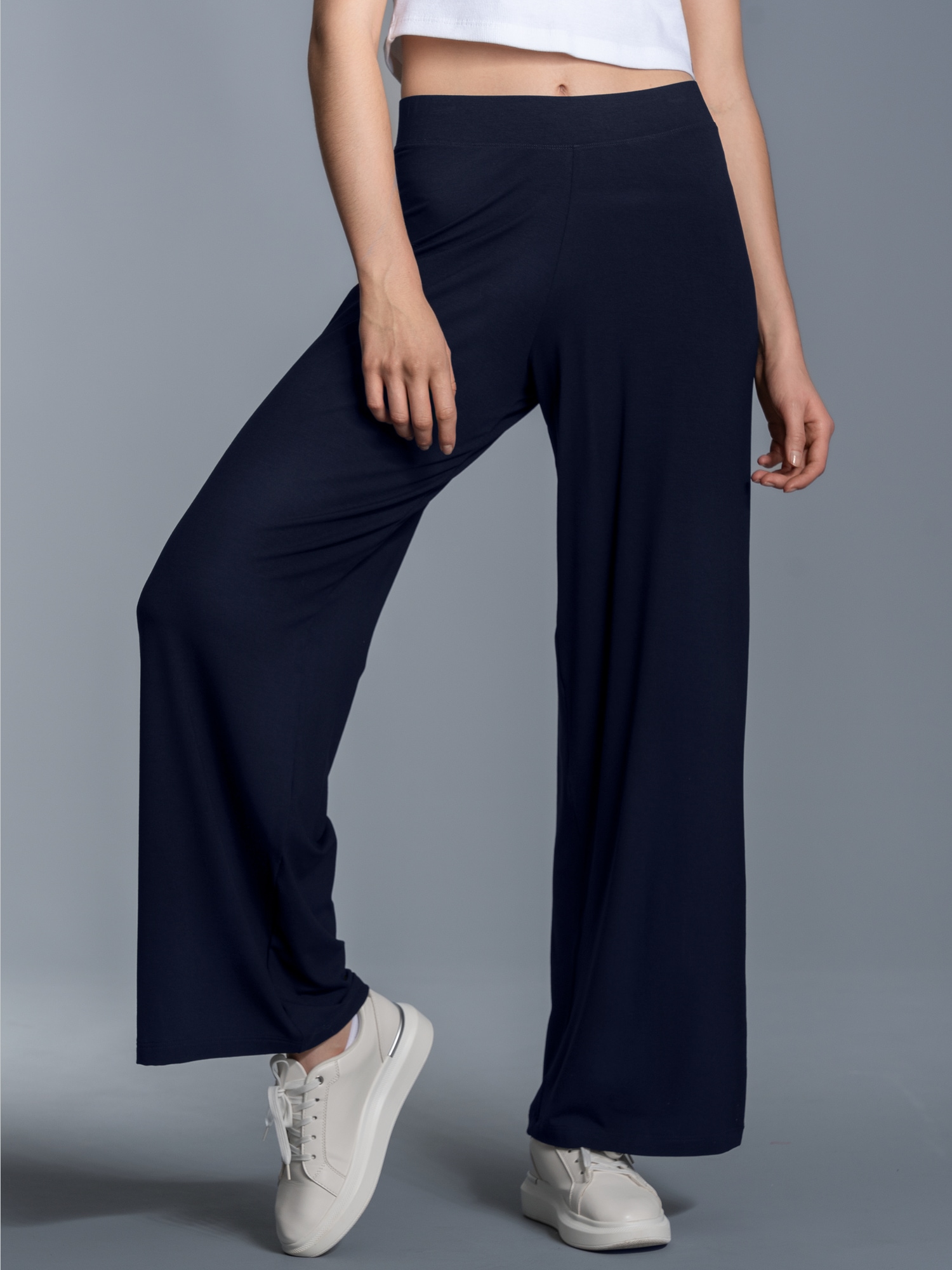 Freizeithose mit weitem Bein Navy