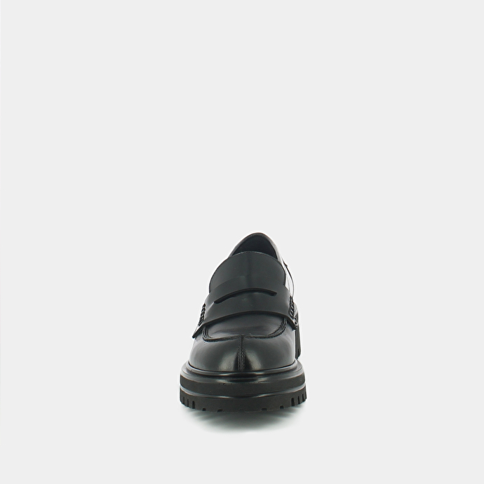 Mocassins à semelles crantées  en cuir noir