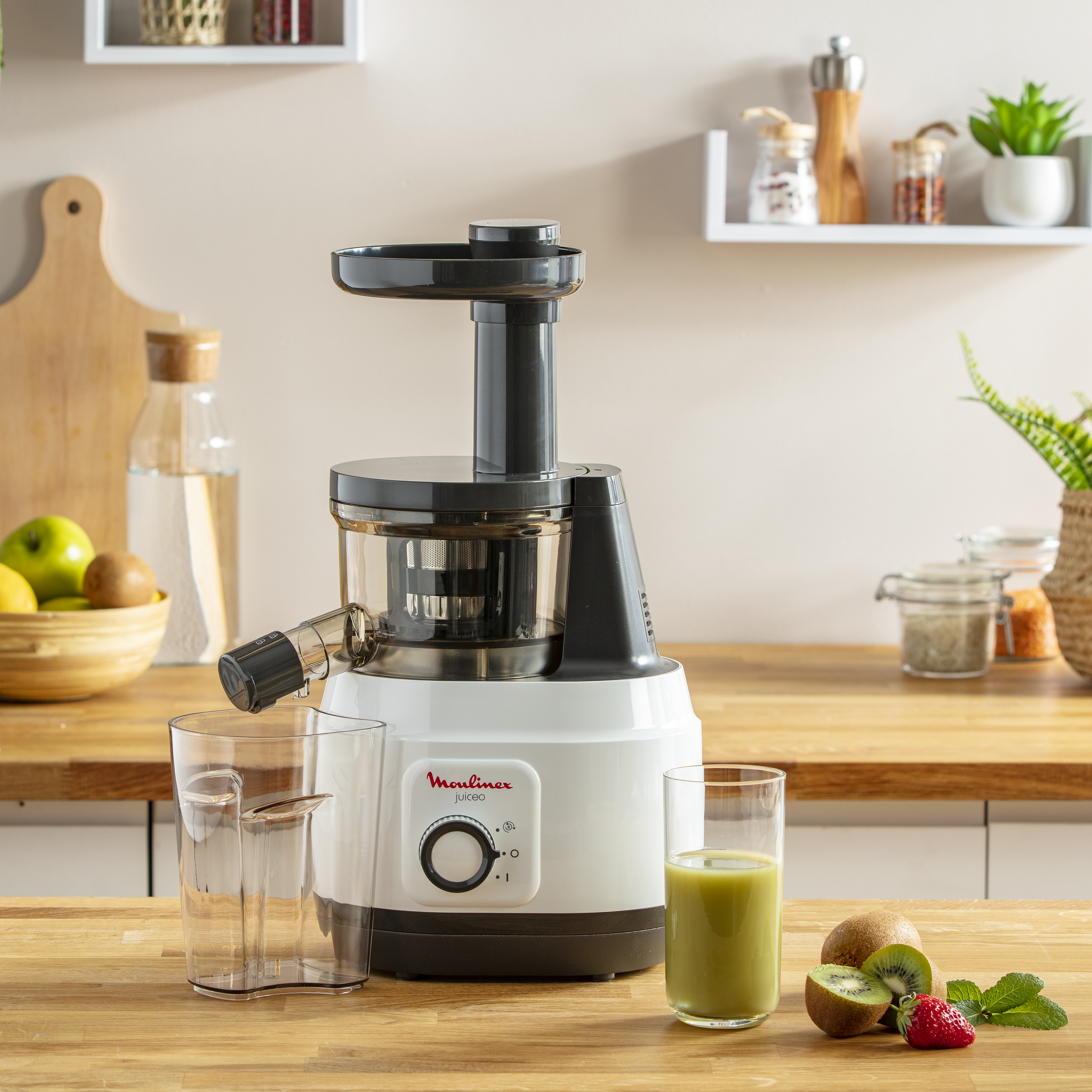 Extracteur de jus Juiceo blanc