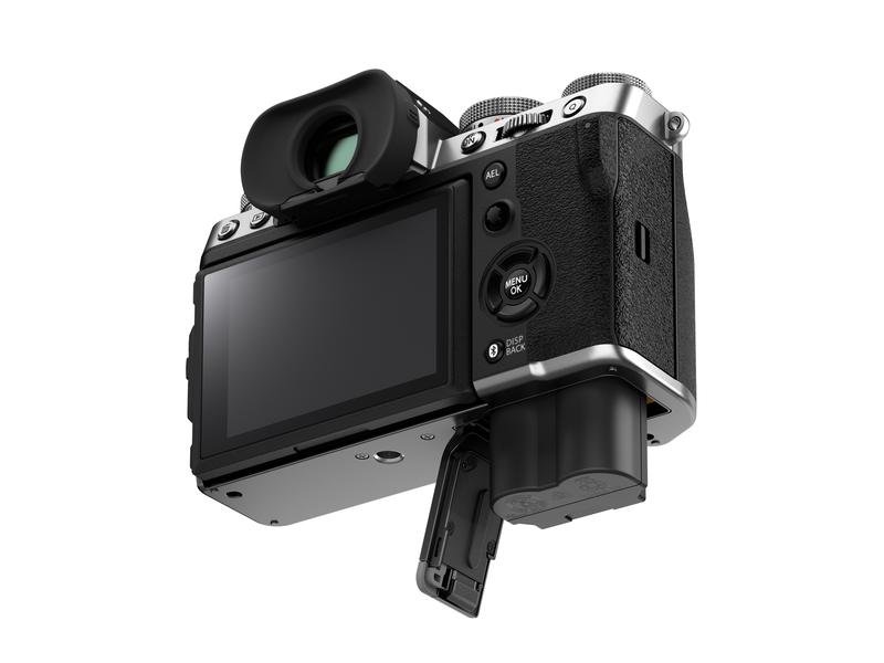 Fujifilm Fotokamera X-T5 Kit XF 16-50mm Silber Spiegellose Systemkamera mit 40.2 Megapixel-Sensor und integriertem Fünf-Achsen-Bildstabilisator inkl. Objektiv