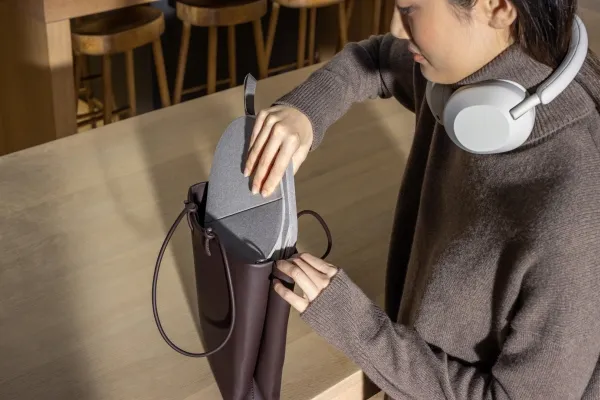[OUTLET] - Sony WH-1000XM5 - Hovedtelefoner med mik. - fuld størrelse - Bluetooth - trådløs, kablet - aktiv støjfjerning - 3,5 mm jackstik - sølv