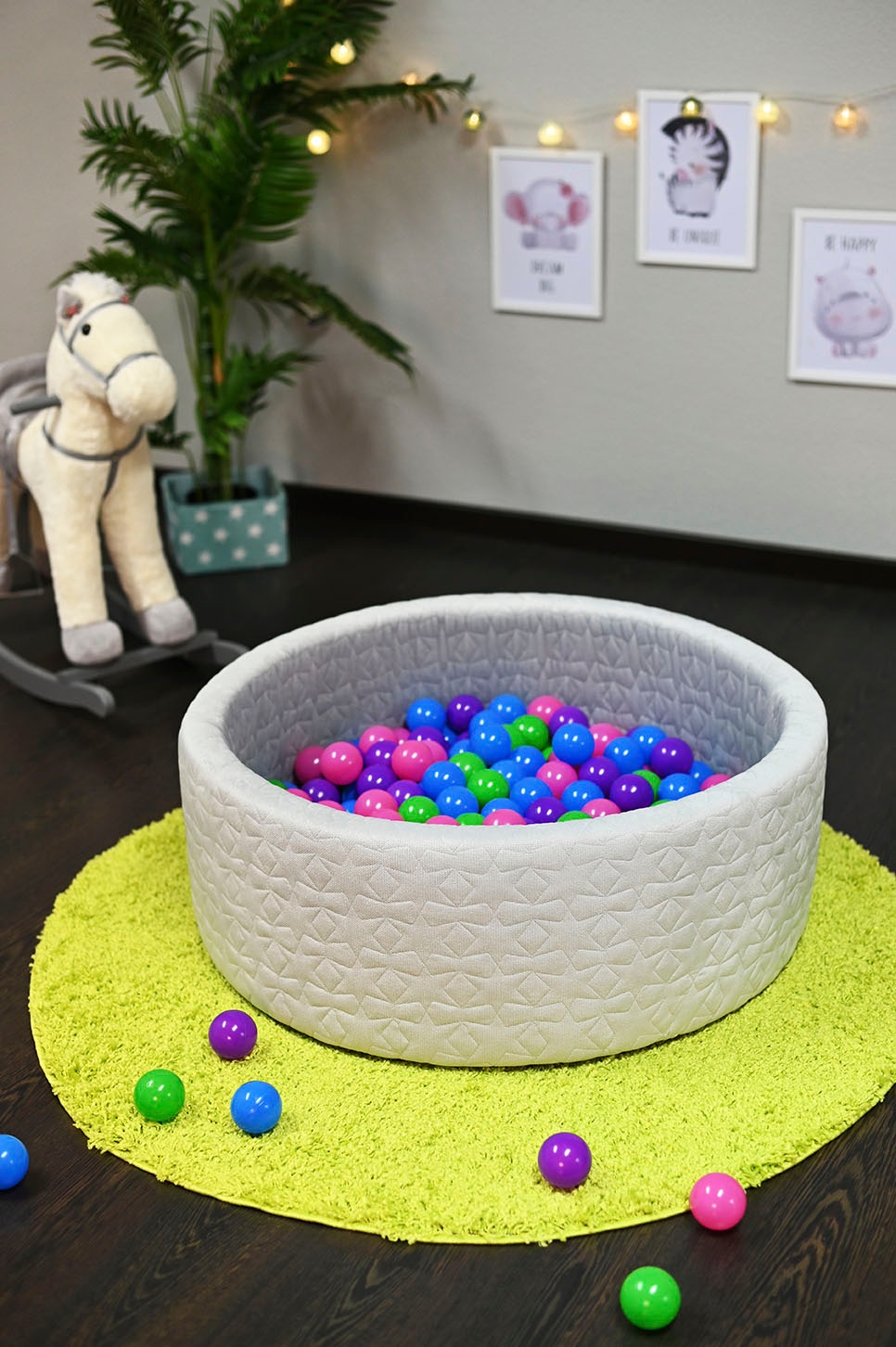 Knorrtoys® Bällebad »Cosy, Geo Grey« mit 300 Bällen softcolor