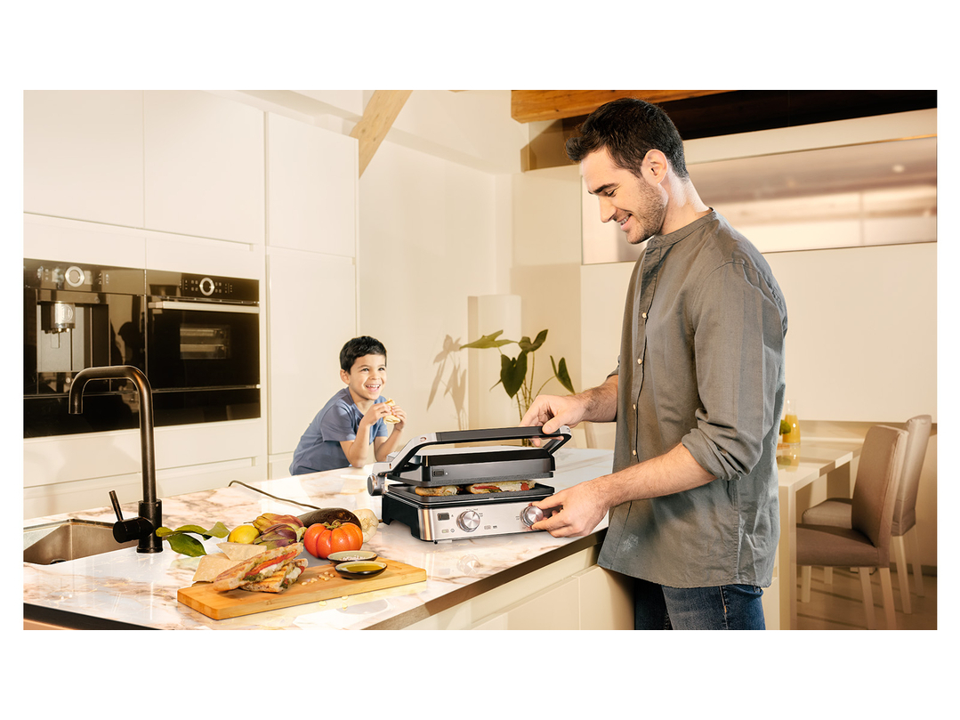 GRELHADOR DE PLACAS BRAUN CG7020 INOX 2000W