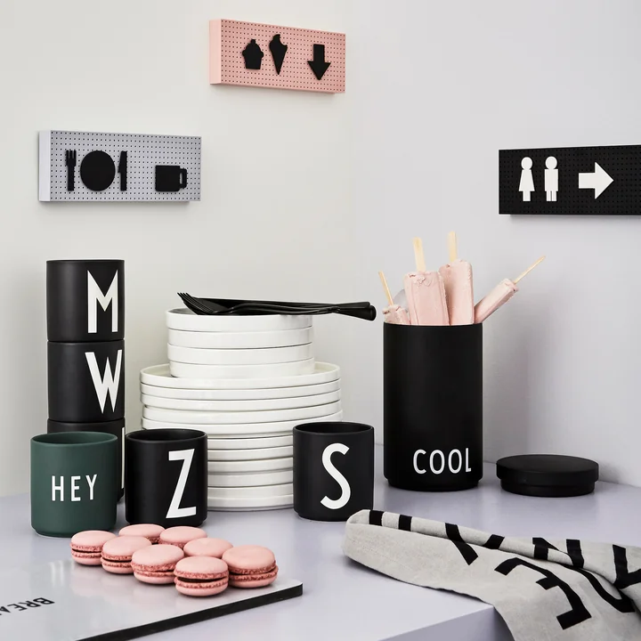 Design Letters - AJ Porzellan Becher I, schwarz