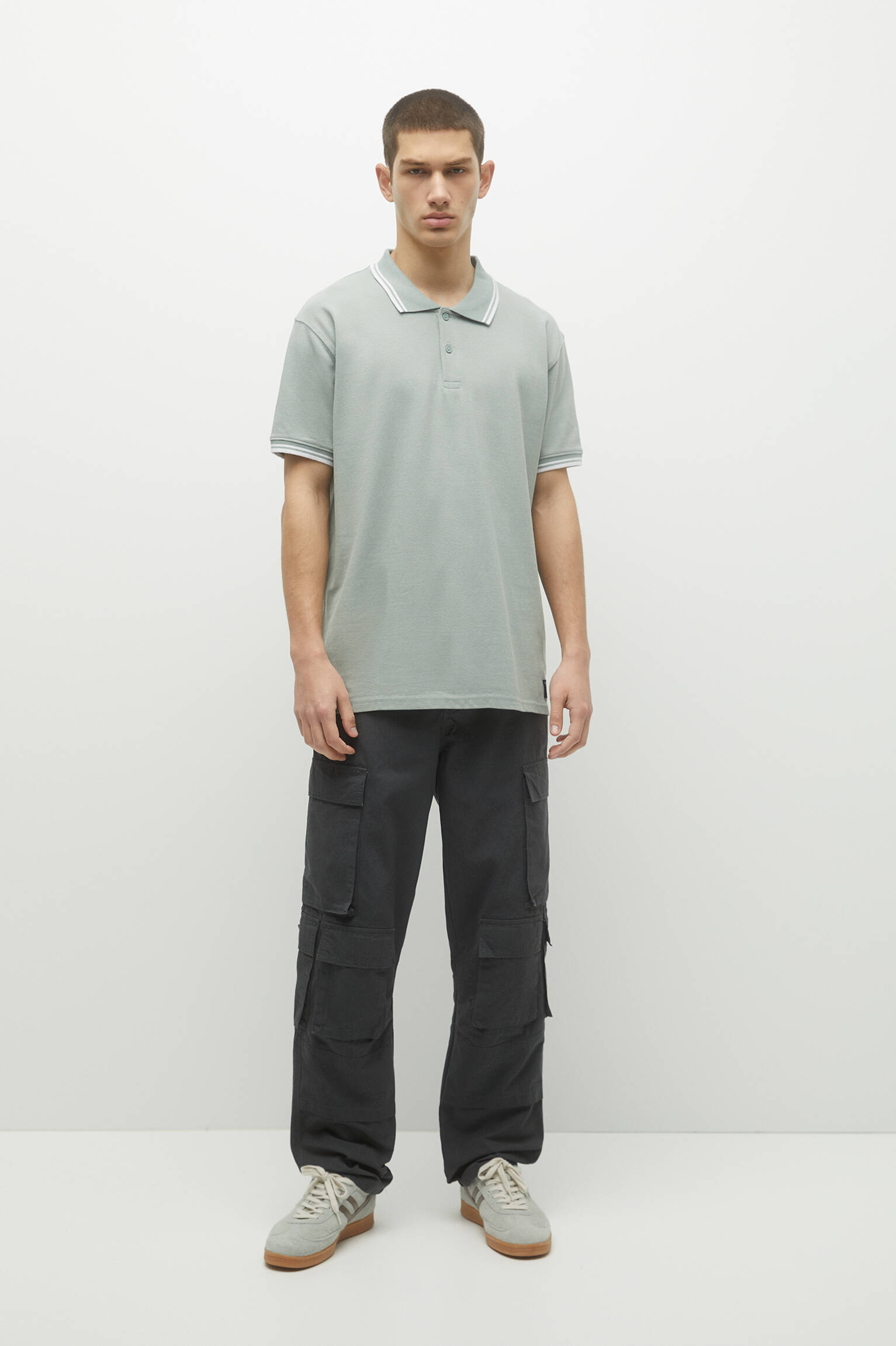 CAMISA POLO COM GOLA CONTRASTANTE - VERDE