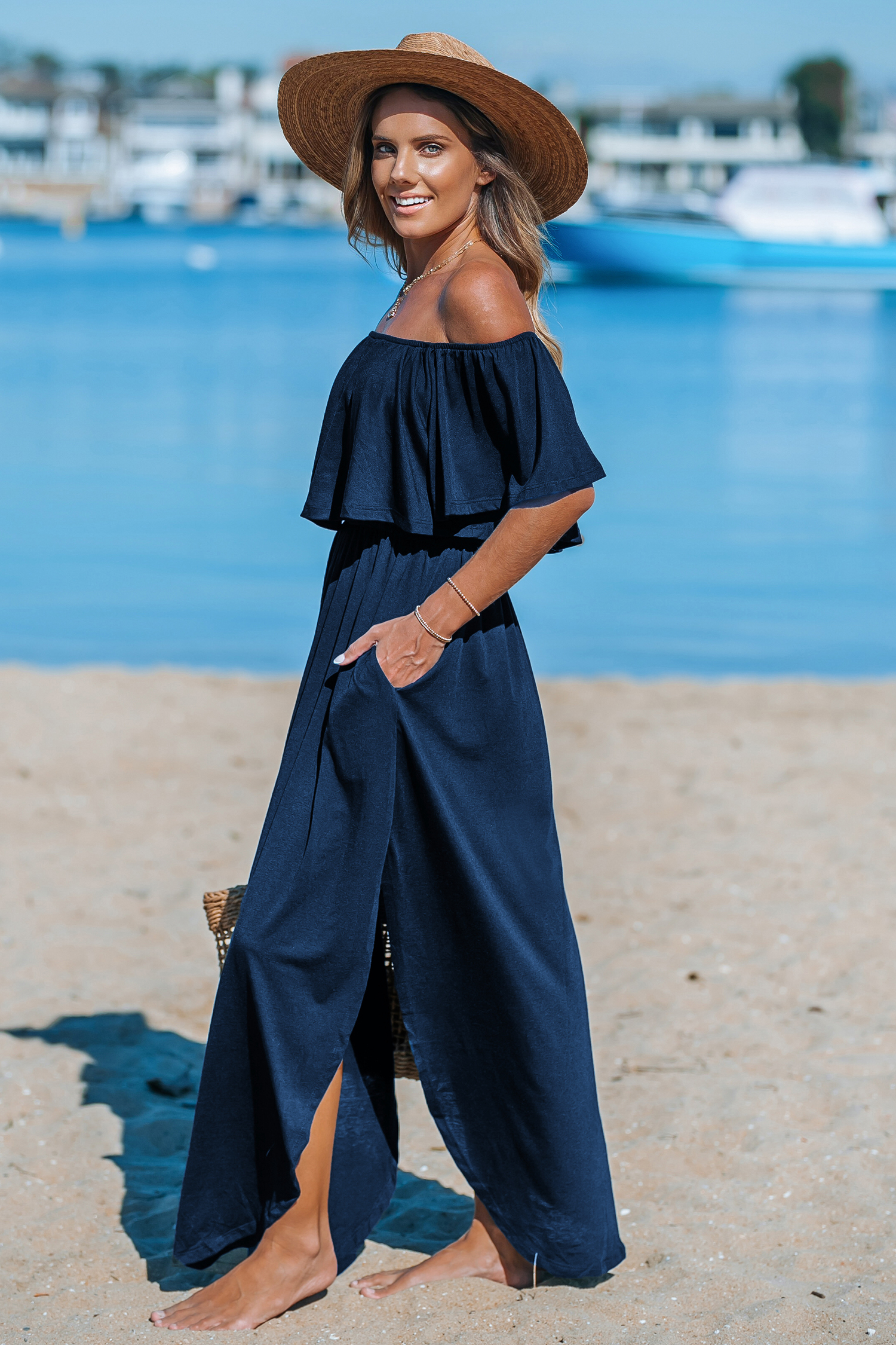 Robe maxi en jersey à épaules dénudées et corsage à volants bleu