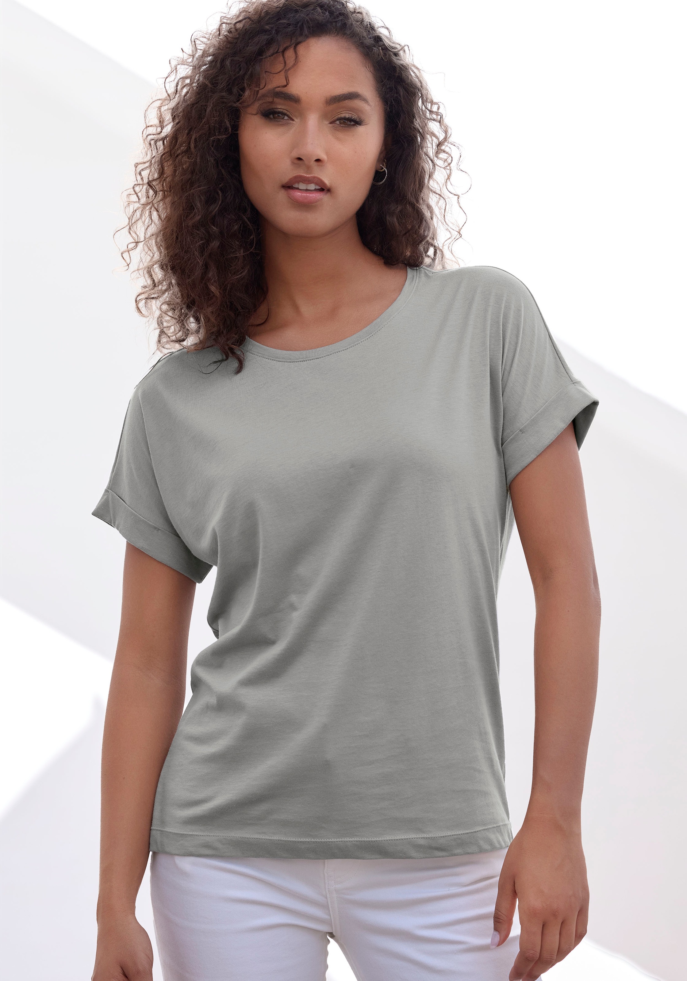 Copenhagen Studios T-Shirt »mit dezentem Logoprint hinten«, aus softer Jersey-Qualität mit Bio-Baumwolle