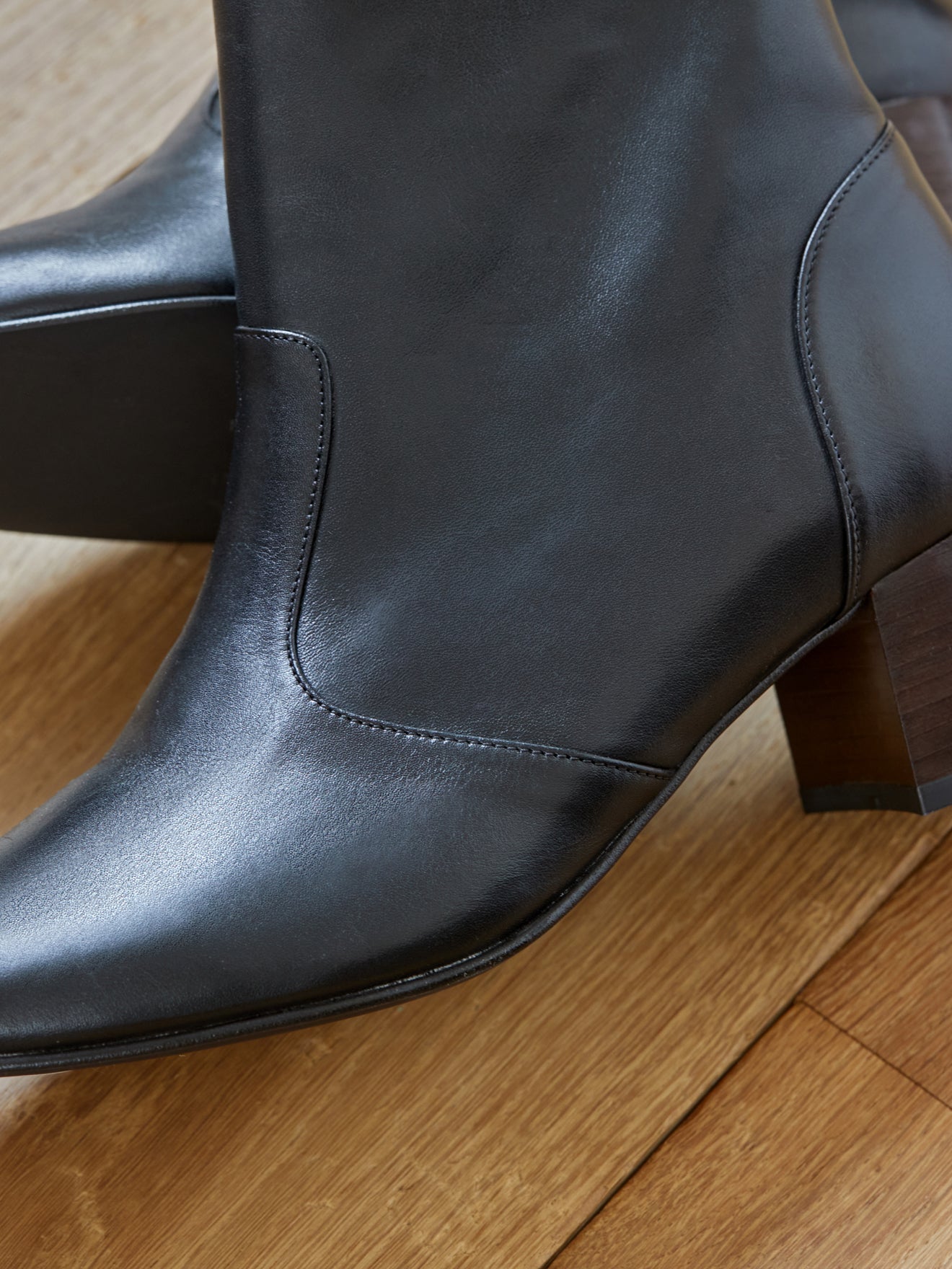 Boots cuir à talons femme