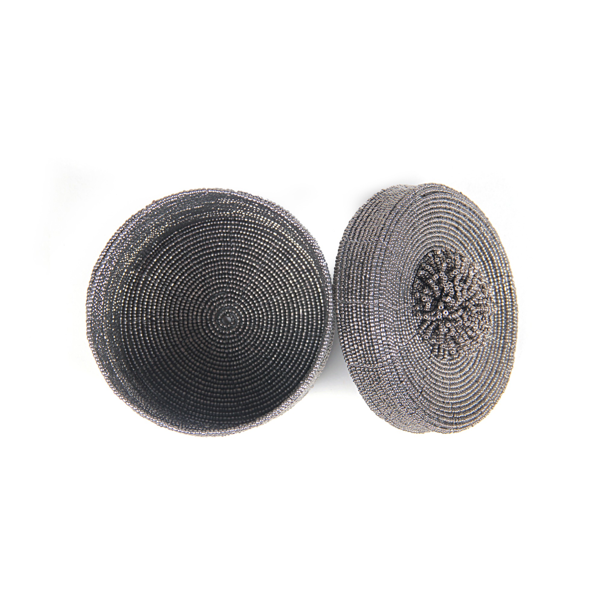 Deckelbehälter aus Glasperlen S, schwarz, weiß, T 8 cm, B 8 cm, H 7 cm von fischer's lagerhaus