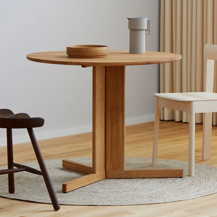 Form & Refine - Trefoil Tisch, Ø 90 cm, Eiche natur