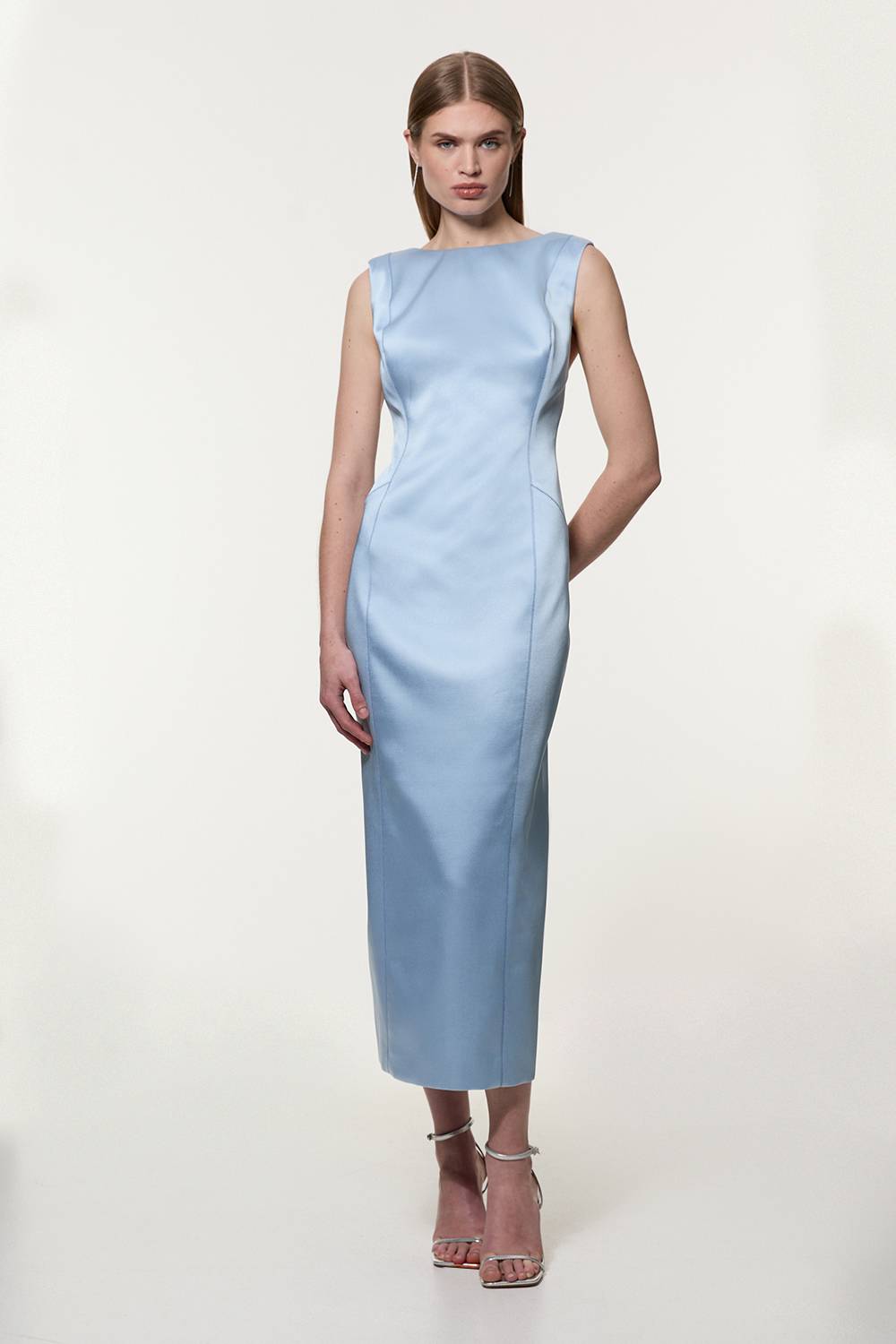KarenMillen Robe maxi crayon structurée et cintrée en satin de viscose avec détail de couture.