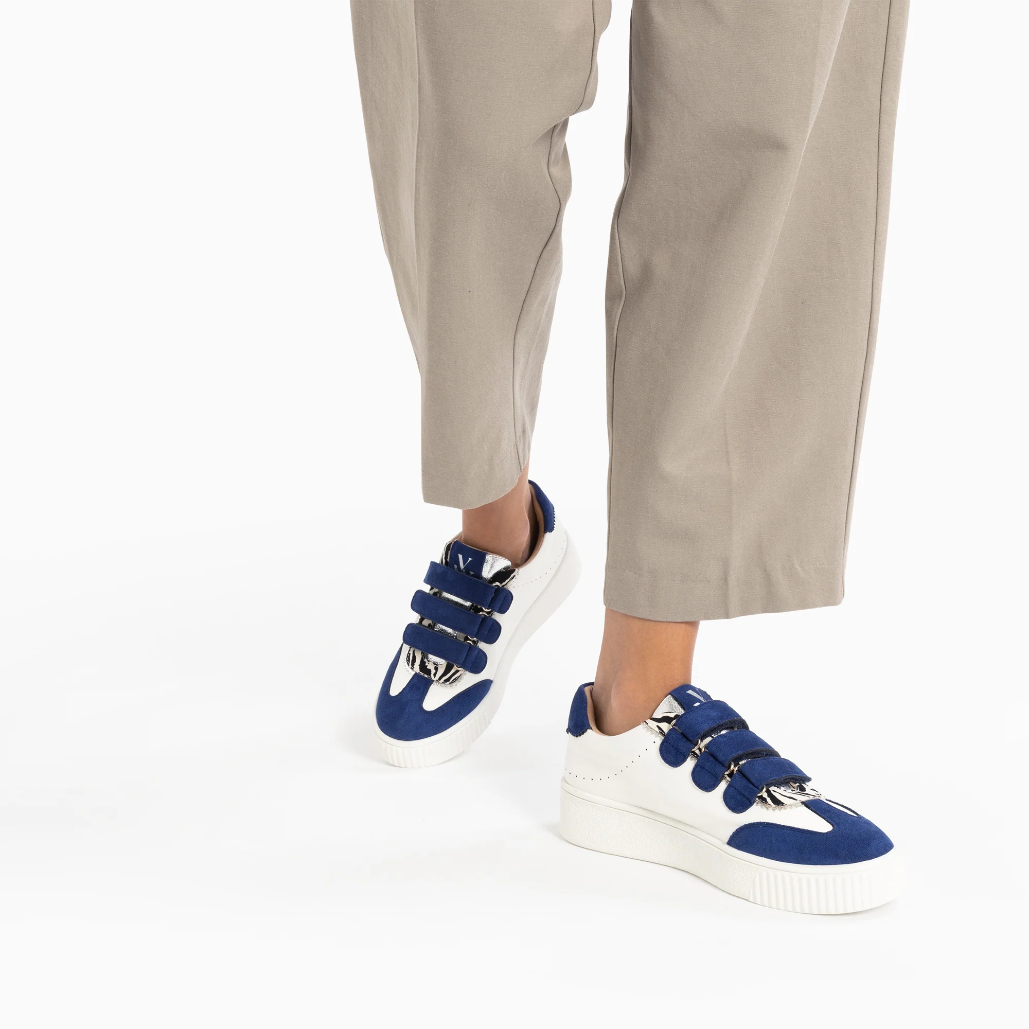 Sneakers-Baskets Marie blanc et bleu marine à scratchs