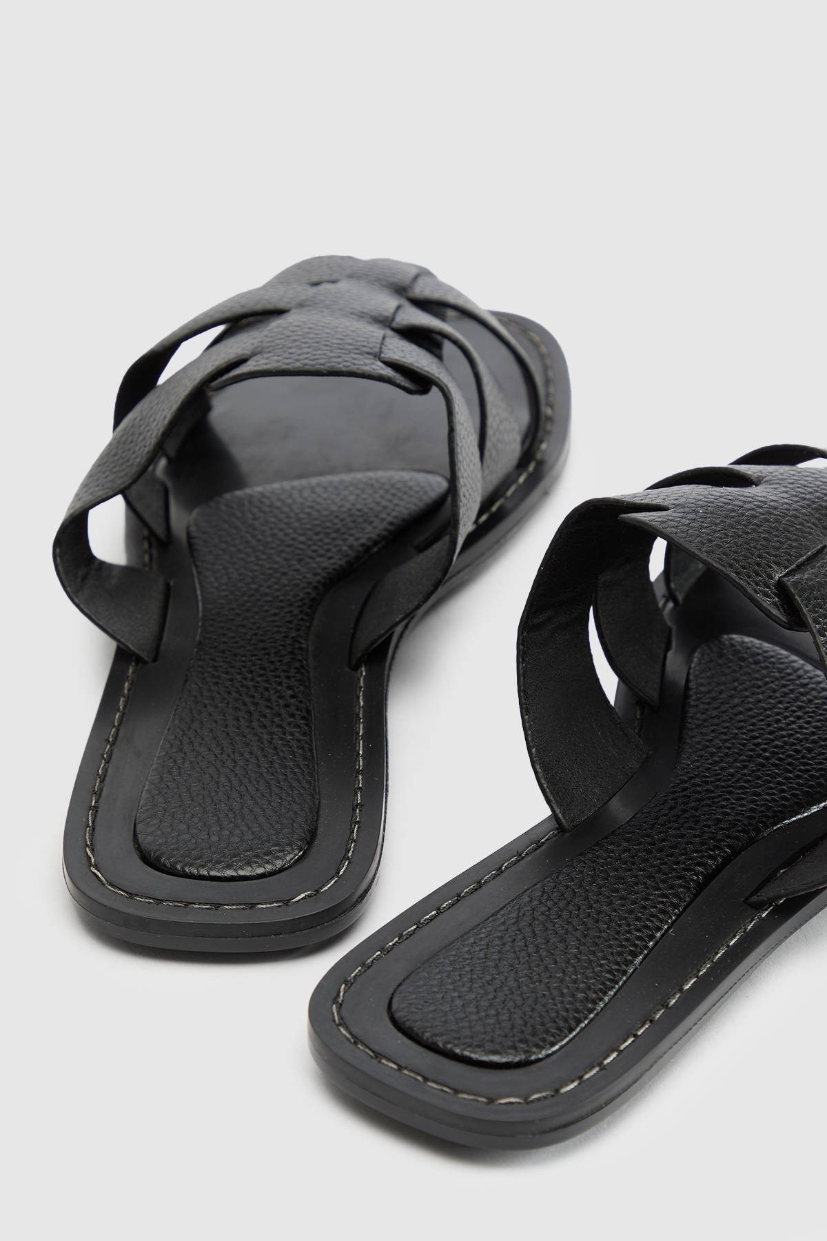 boohoo Sandales Plates Gladiateur Texturées