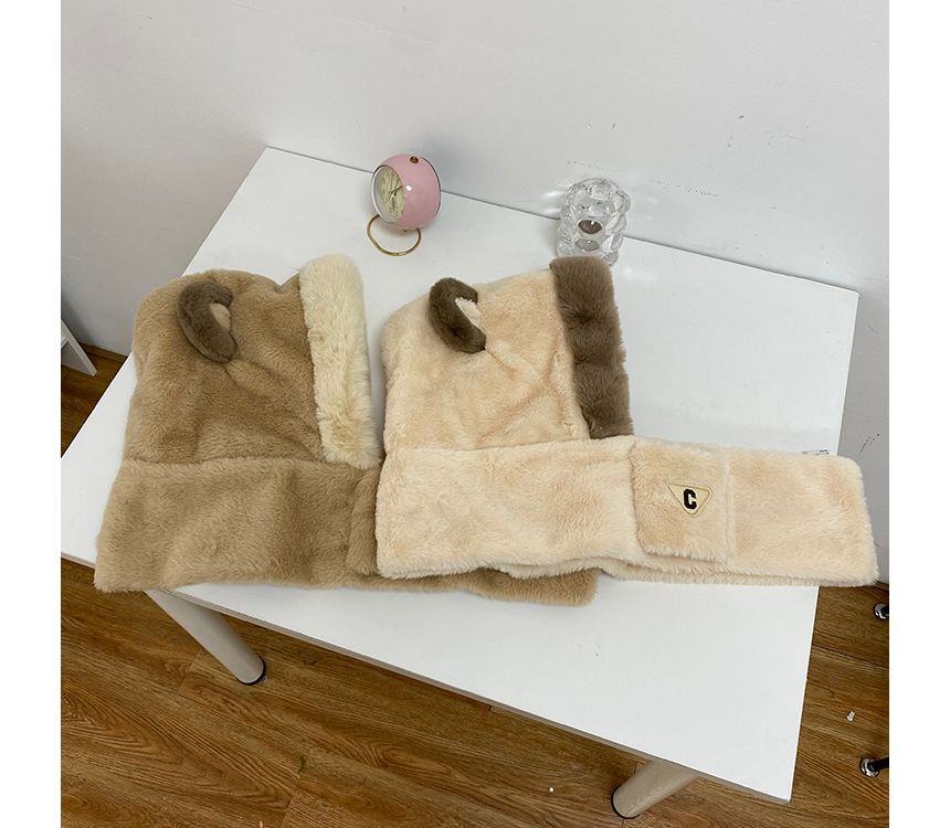 Zaalouk - Fleece sjaal met capuchon en berenoren