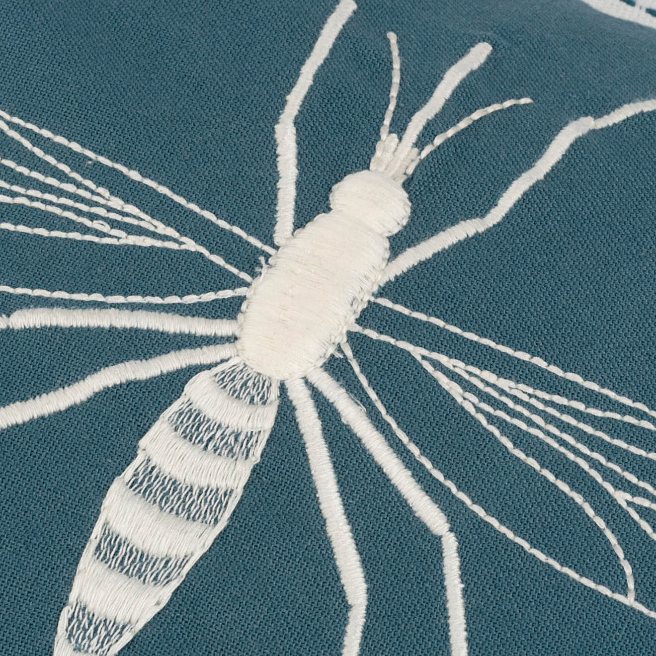Febronie Housse de coussin Mosquito bleue - 50x30 cm