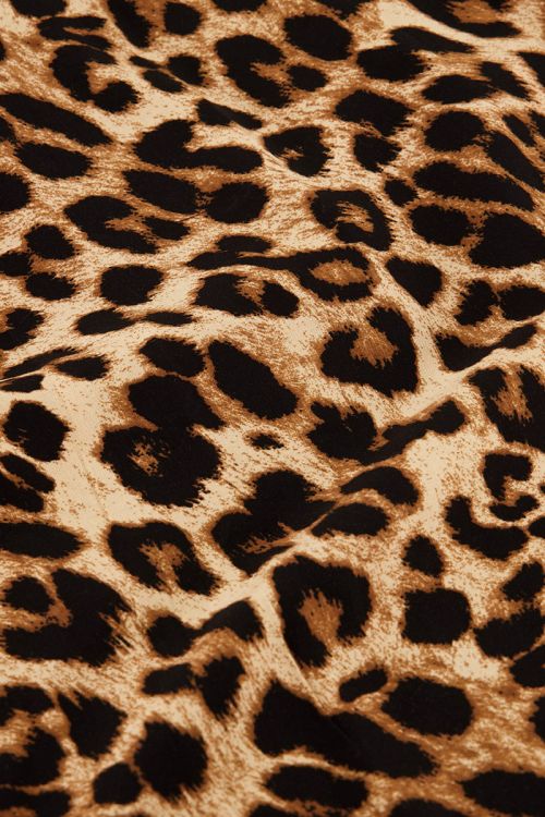 Beige wikkeljurk met panterprint