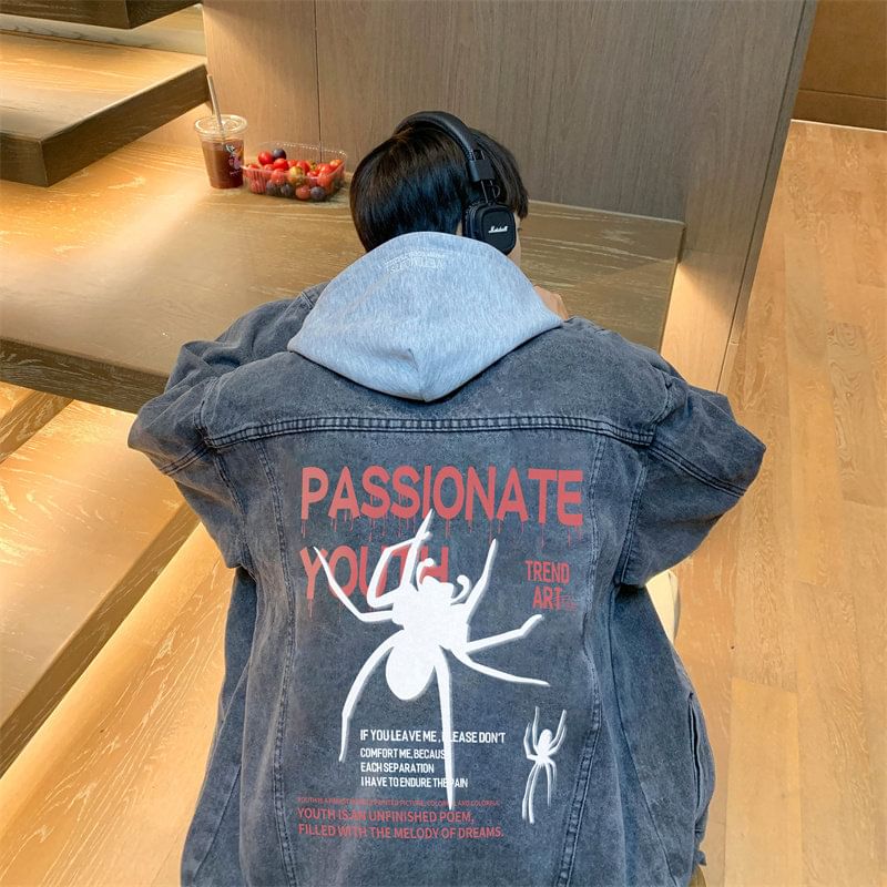 Bay Go Mall - Gewassen denimjack met capuchon en spinnenprint
