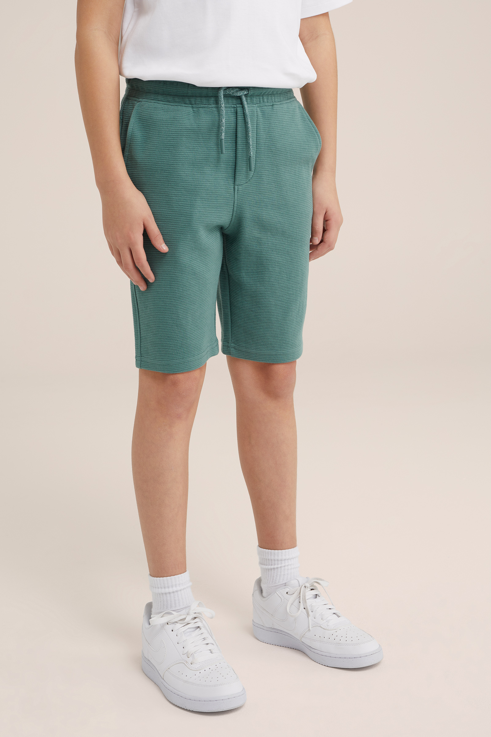 Jongens joggingshort van ribstof WE Fashion Zeegroen