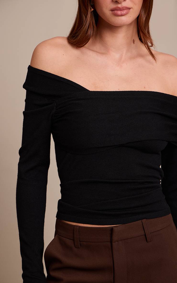 Noir Haut Tricoté Asymétrique À Épaule Dénudée Et Manches Longues