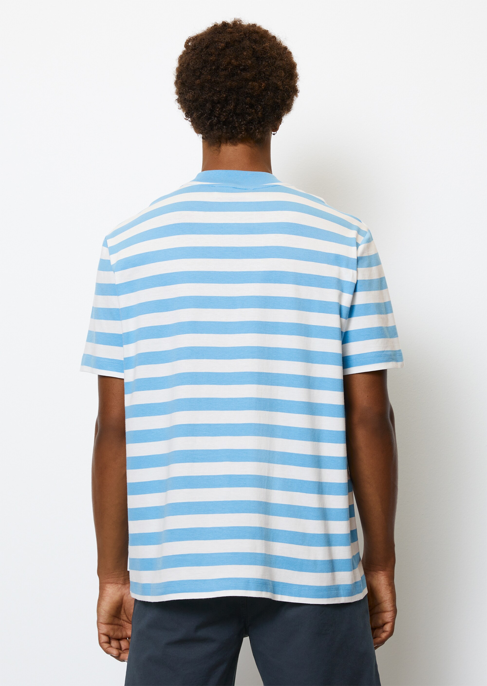 T-Shirt relaxed mit garngefärbtem Streifen-Muster