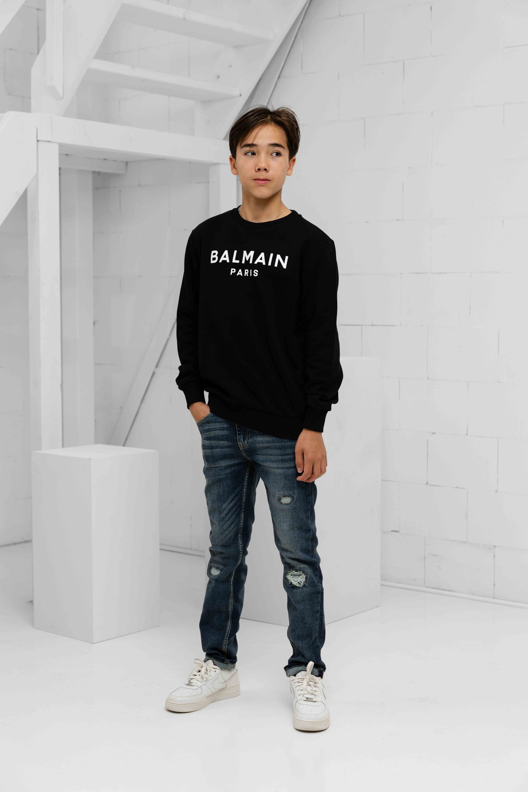 Balmain BX4P10 Sweater Kids Zwart