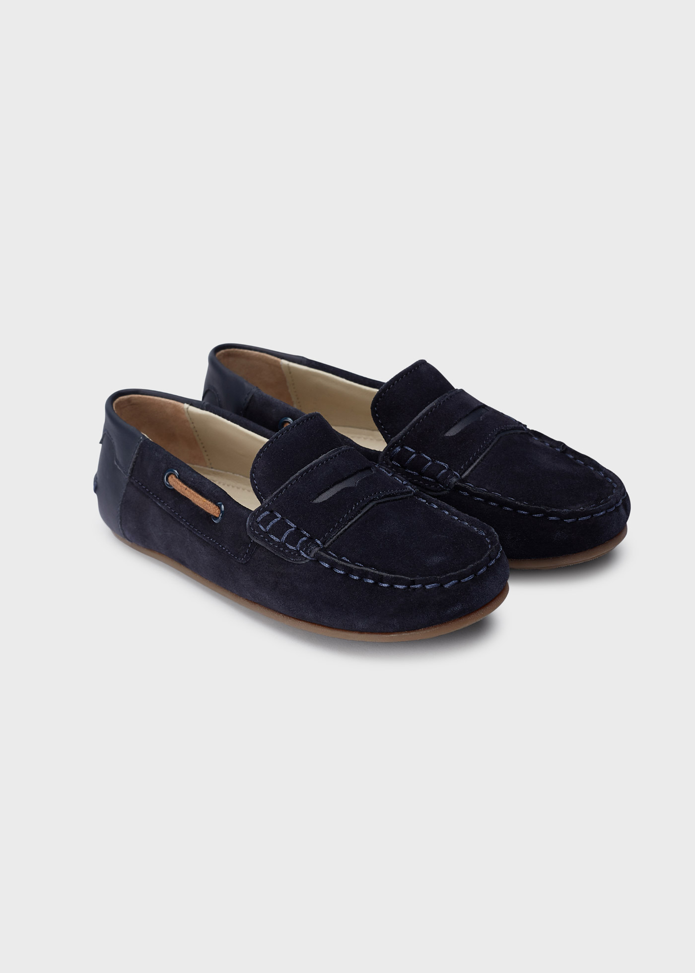 Mocassim de couro para menino