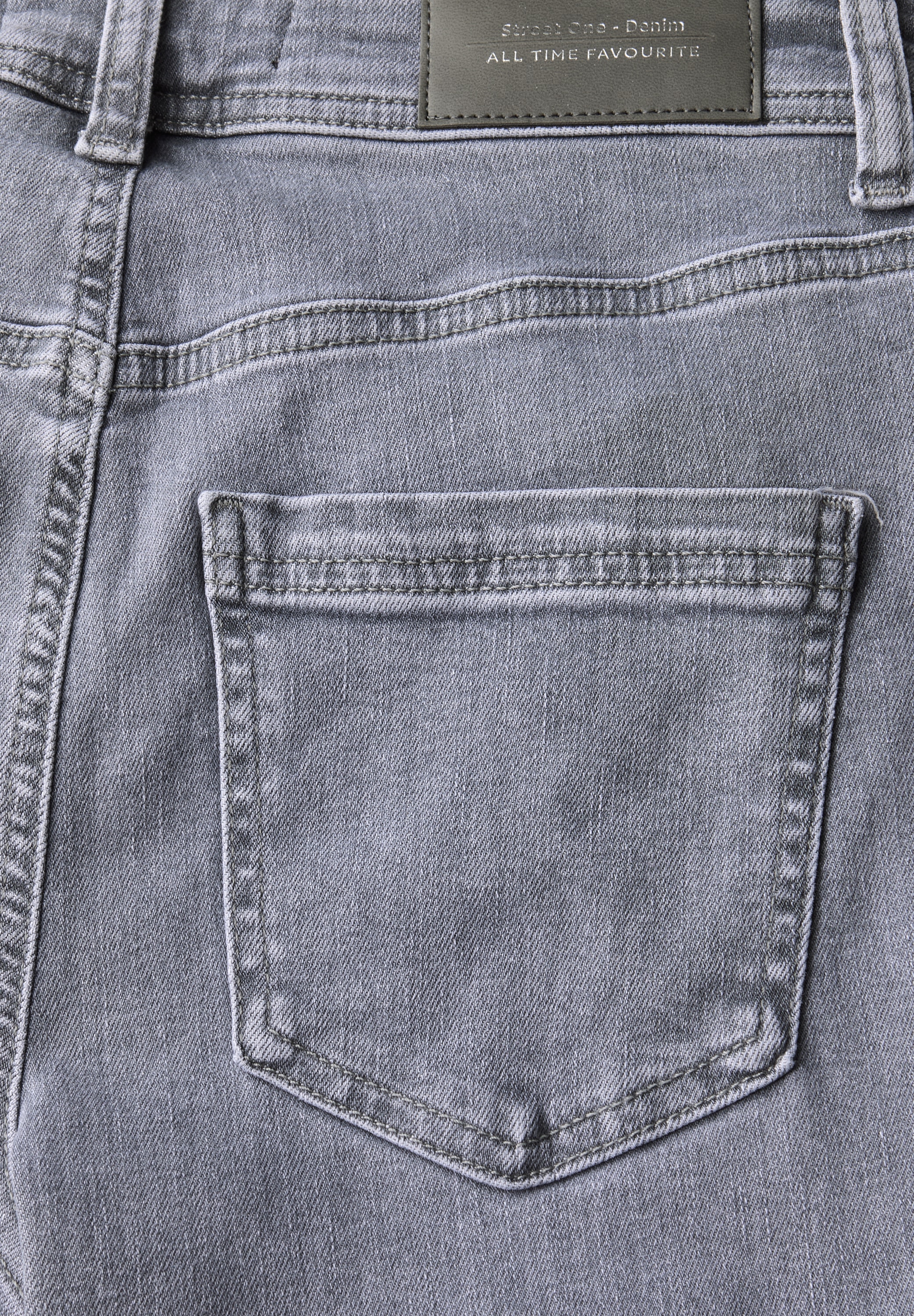 STREET ONE Bootcut-Jeans , im 5-Pocket-Style
