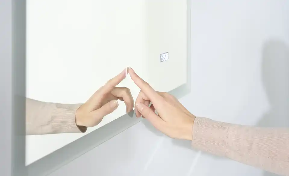 LED-Badspiegel Neufeld 70 cm
