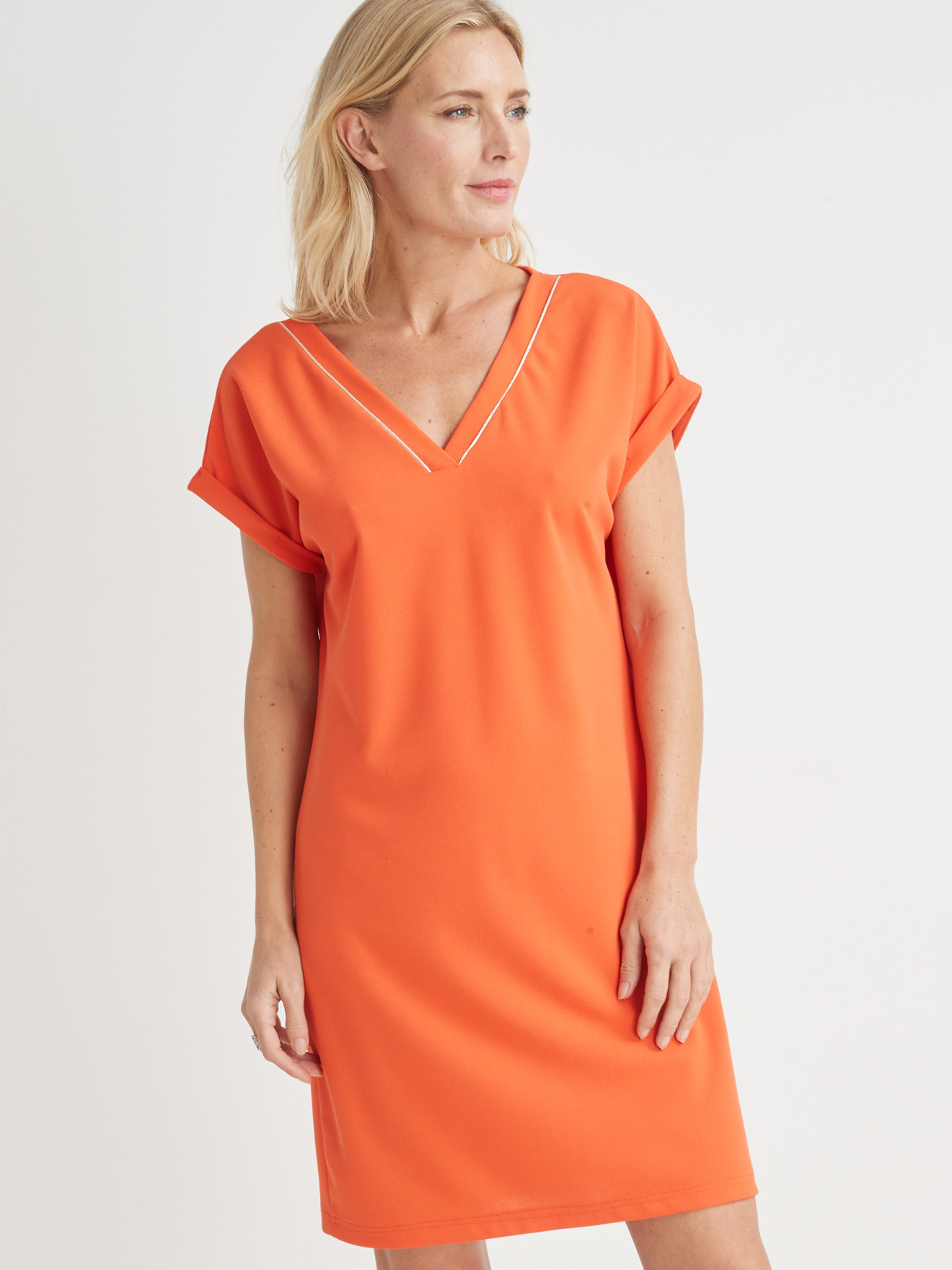 Robe housse encolure V