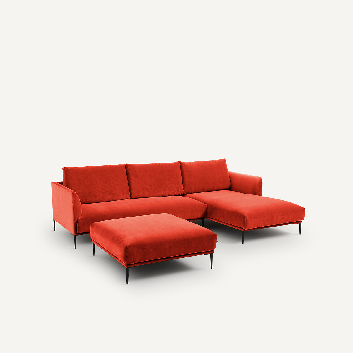 AM.PM<br>Puf XL em veludo, design Oscar E.Gallina