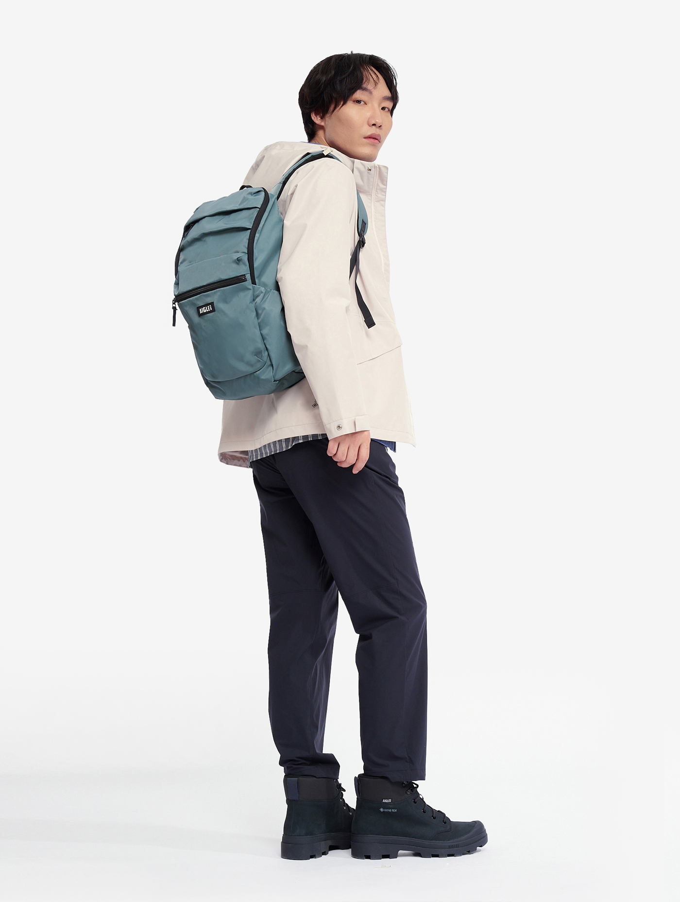 Sac à dos de voyage en nylon recyclé (17l) ALOE I