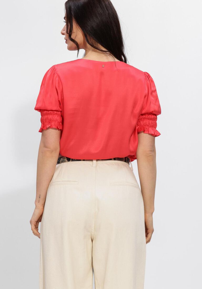rode ibana tops & t-shirts teva