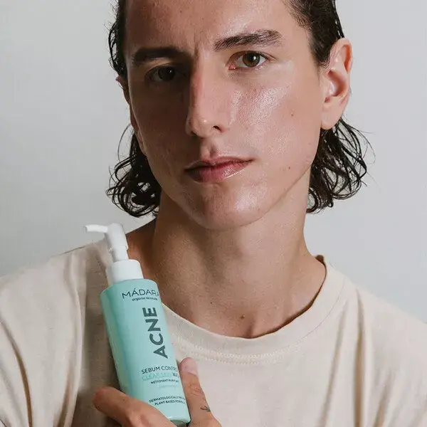 MÁDARA Sabonete Purificante para Controle de Acne e Sebo 140ml
