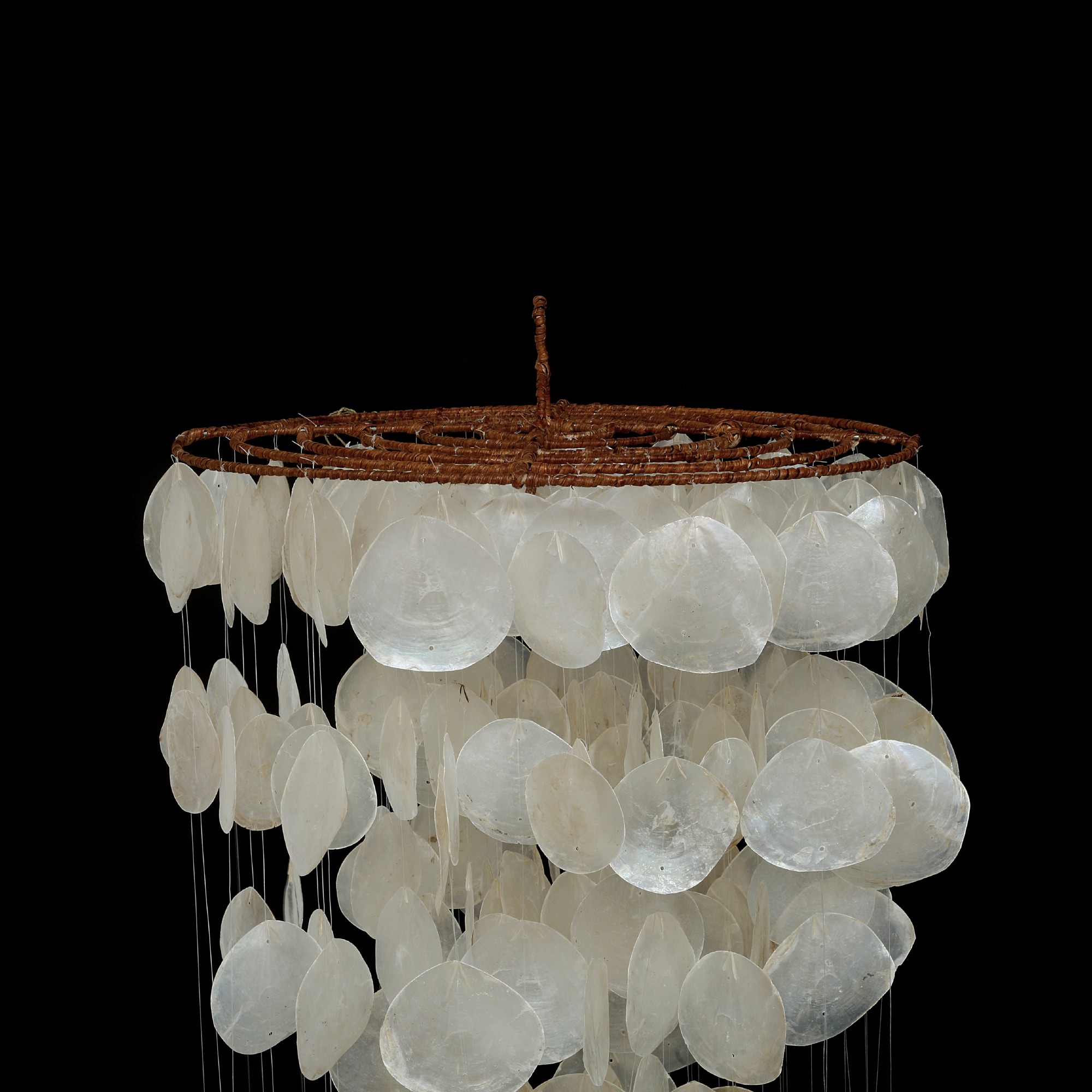 Jumbo-Windspiel 'Perlmutt-Scheiben', weiß, Ø 60 cm, H ca. 100 cm günstig bestellen