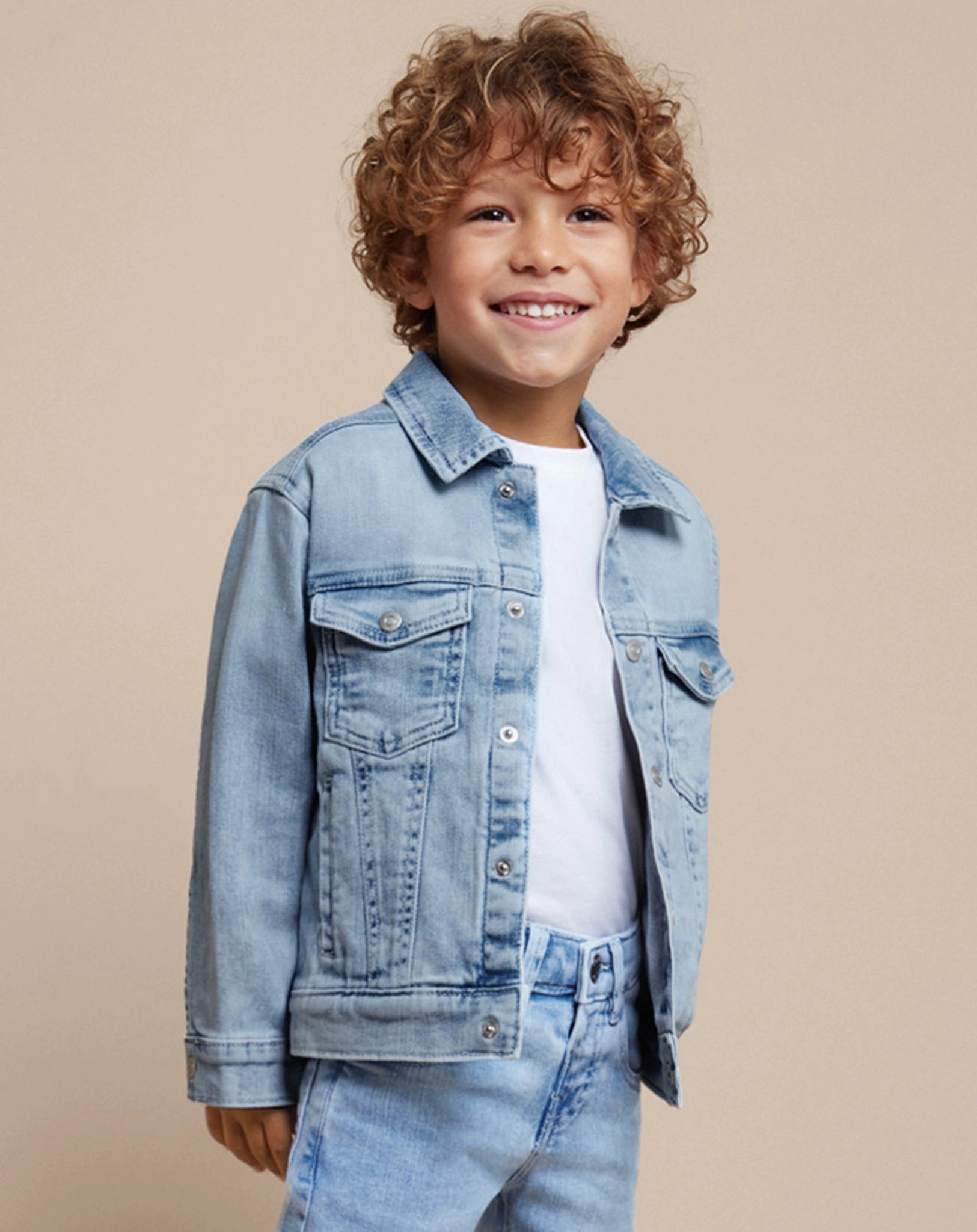 Jeansjacke DENIM TRUCKER in hellblau