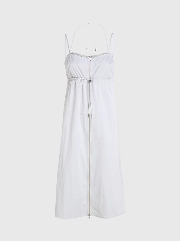 Vestido midi estilo paraquedas com amarração nas costas.