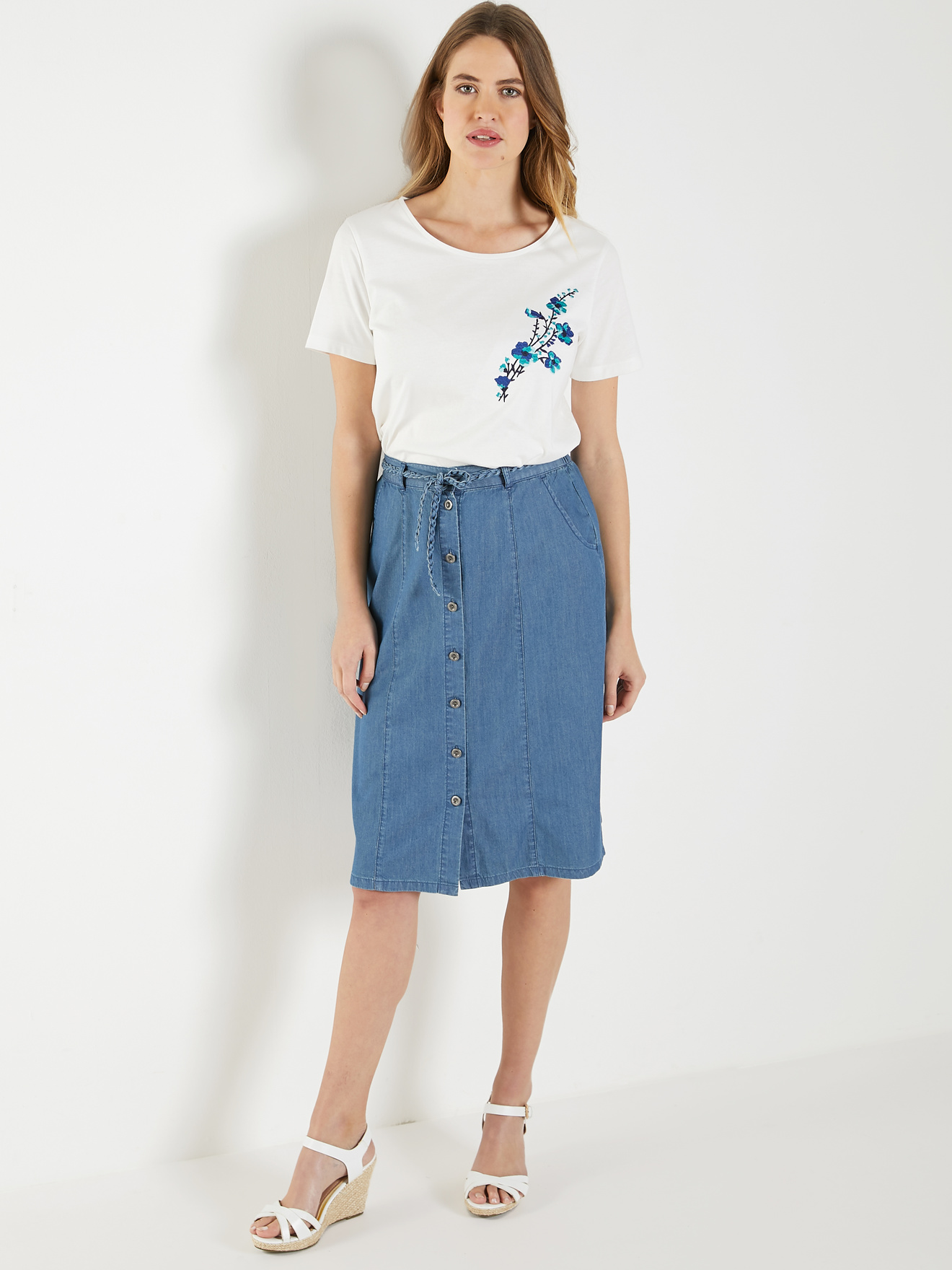 Jupe en chambray entièrement boutonnée