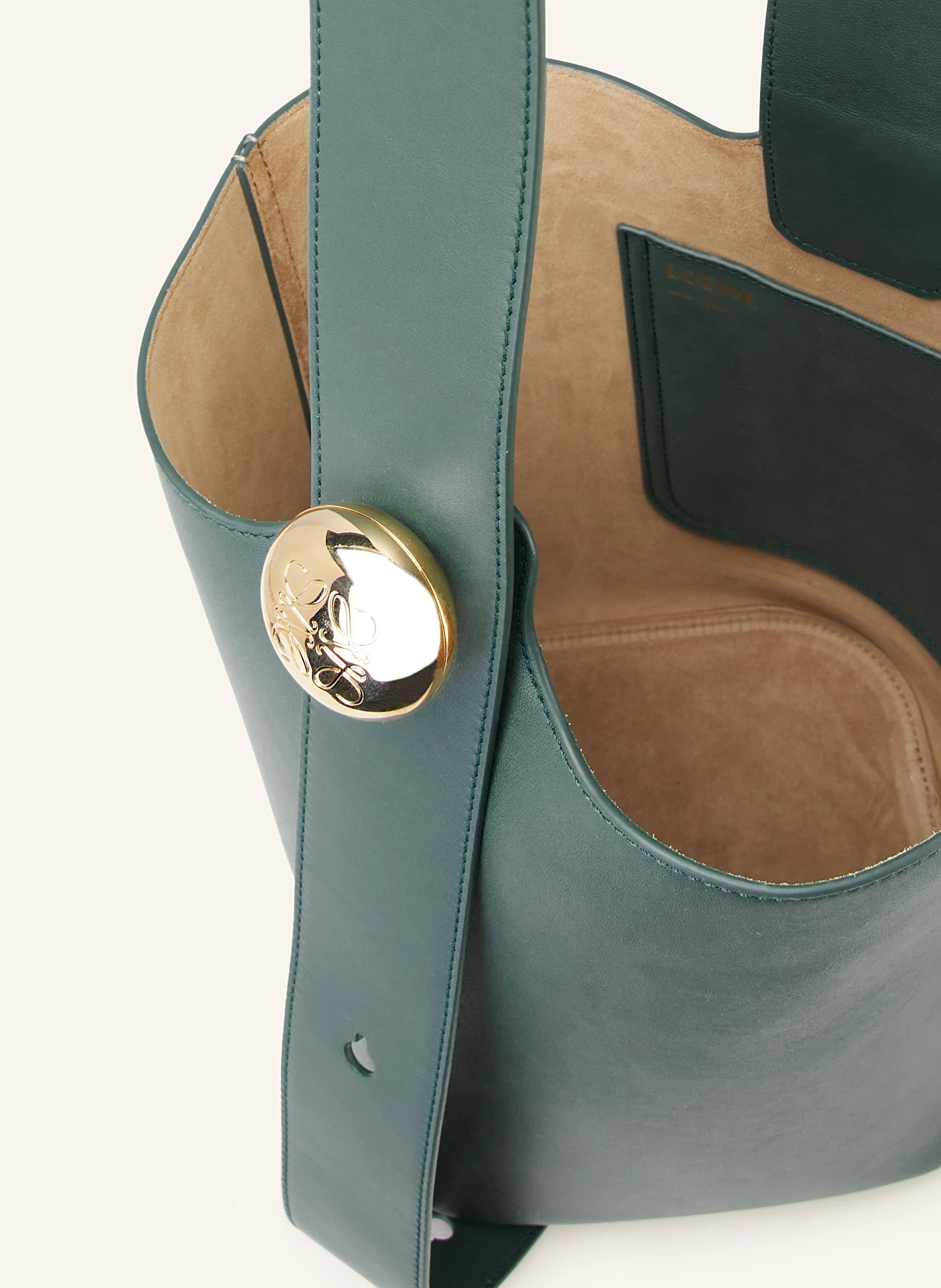 LOEWE Handtasche PEBBLE BUCKET MEDIUM