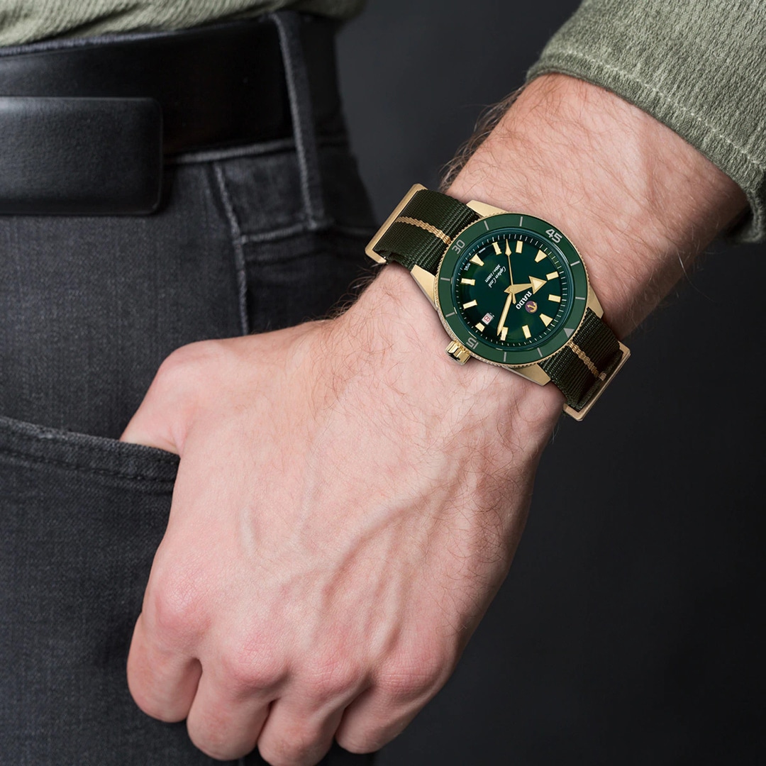 Rado Captain Cook XL Automatik Bronze / Nato grün