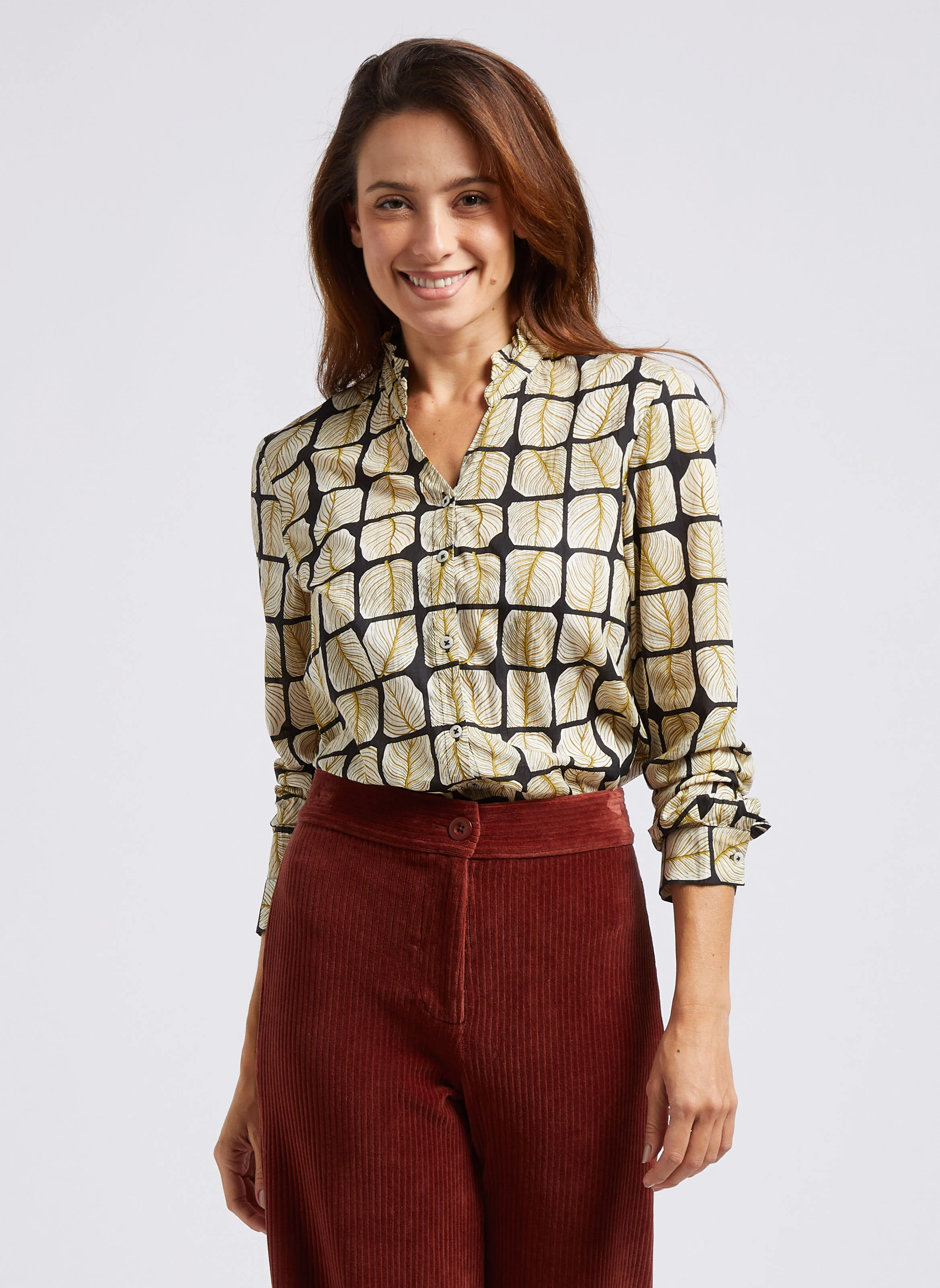 Chemise droite col V en coton | Beige