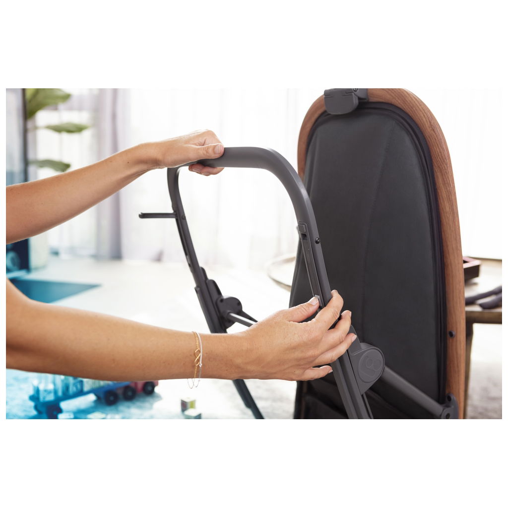 Maxi CosiMaxi Cosi   Babywippe Kori beyond green