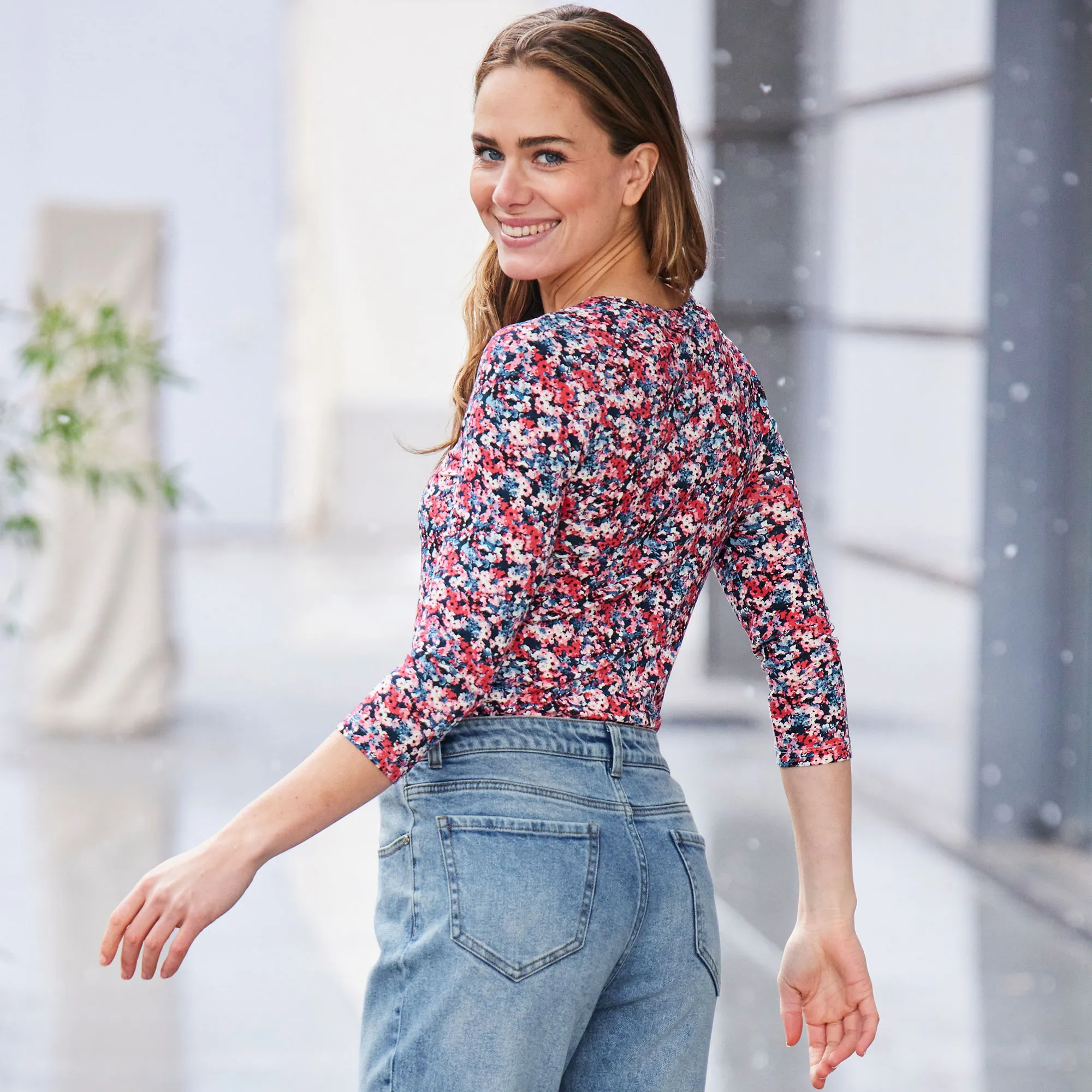 Damen-Shirt mit Raffung