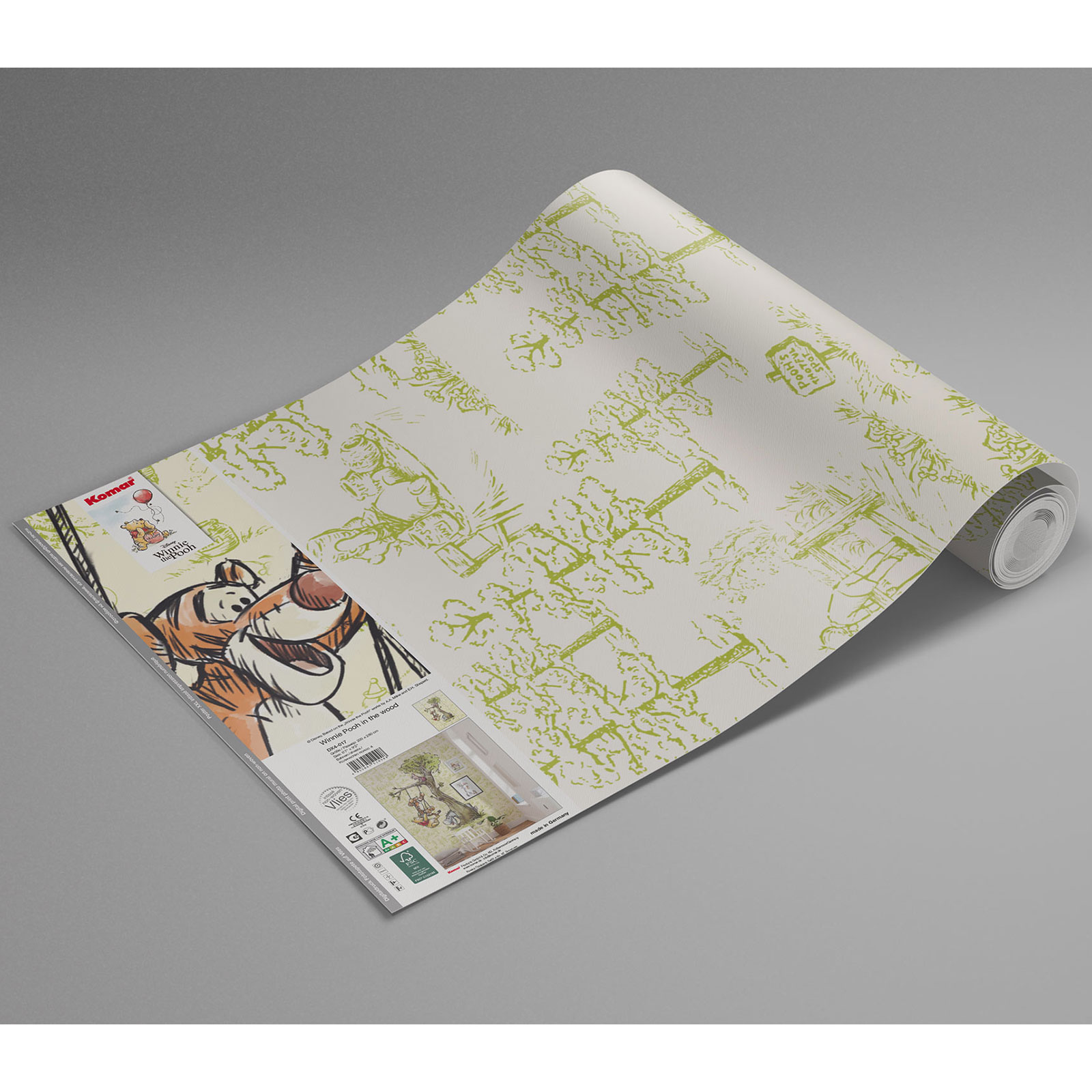 Vlies-Fototapete WINNIE THE POOH IN THE WOOD - 200x280 cm