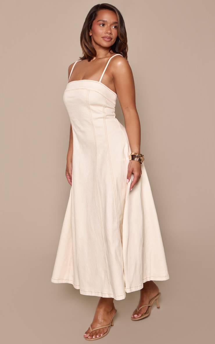 Ecru Robe Droite Mi-longue En Denim Stretch Écru Avec Détails De Coutures Et Col Licou