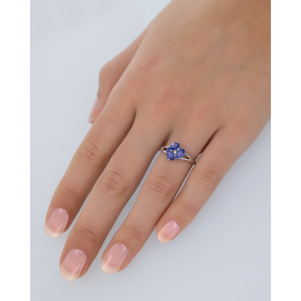 Bague ADEN Or 585 Blanc Tanzanite et diamants 2.5grs