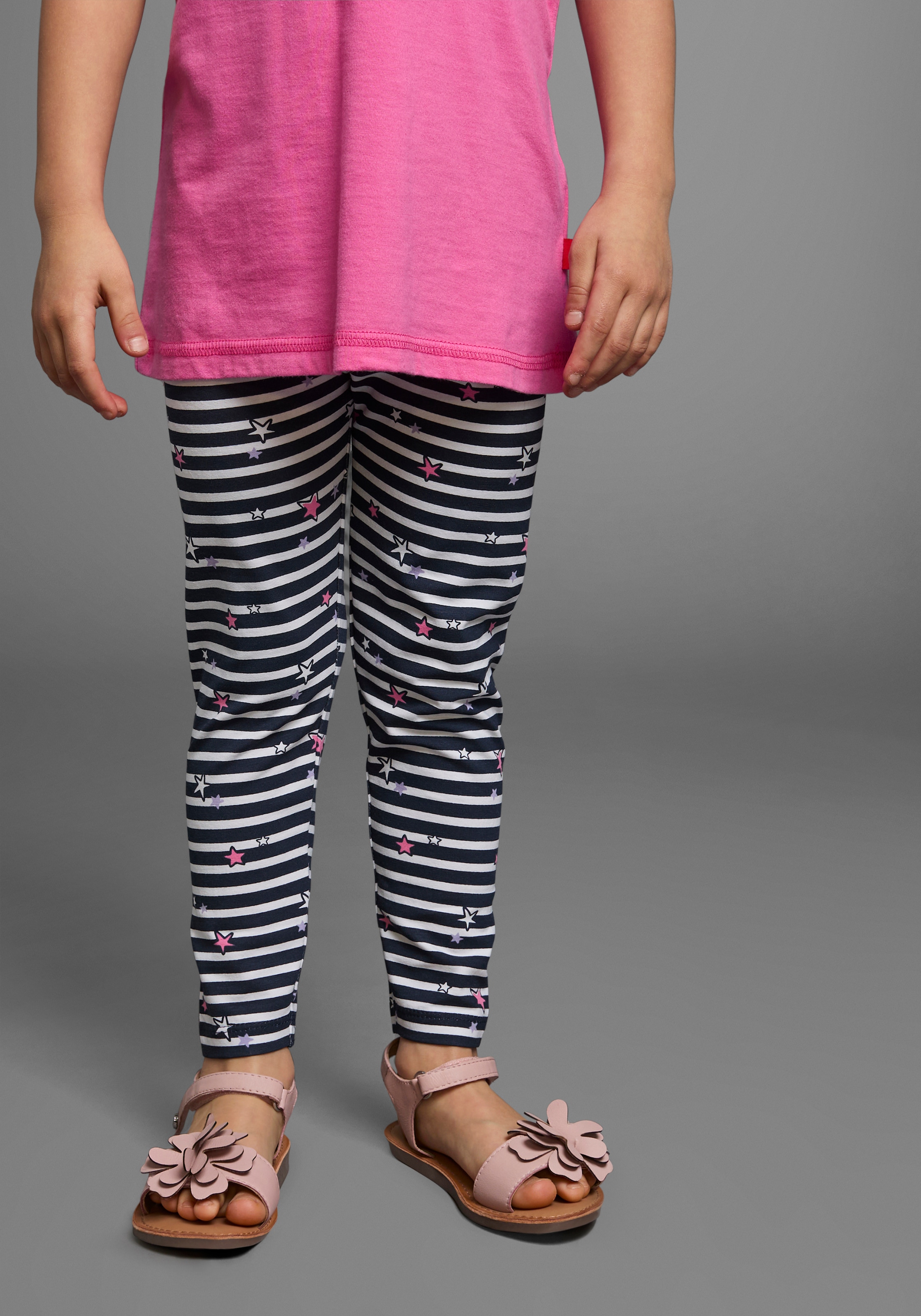 KIDSWORLD Leggings »3er Pack Leggings für kleine Mädchen«  mit unterschiedlichen Mustern und Farben